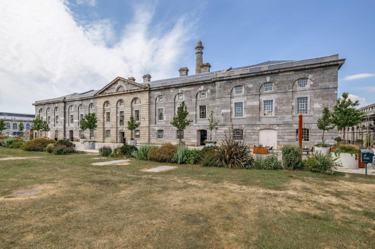 Luxury 2 Bed Apartment In Historic Royal William Yard Plymouth Ngoại thất bức ảnh