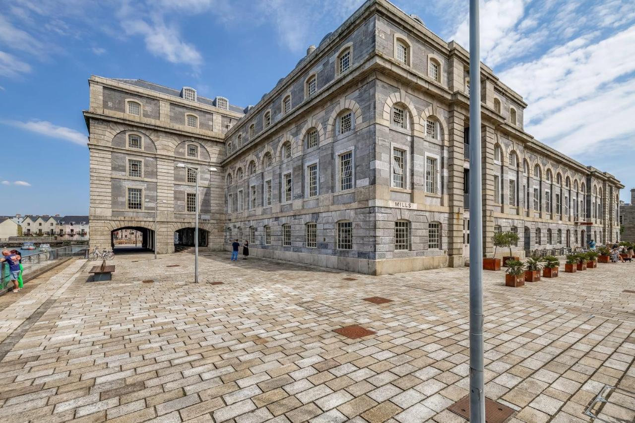 Luxury 2 Bed Apartment In Historic Royal William Yard Plymouth Ngoại thất bức ảnh